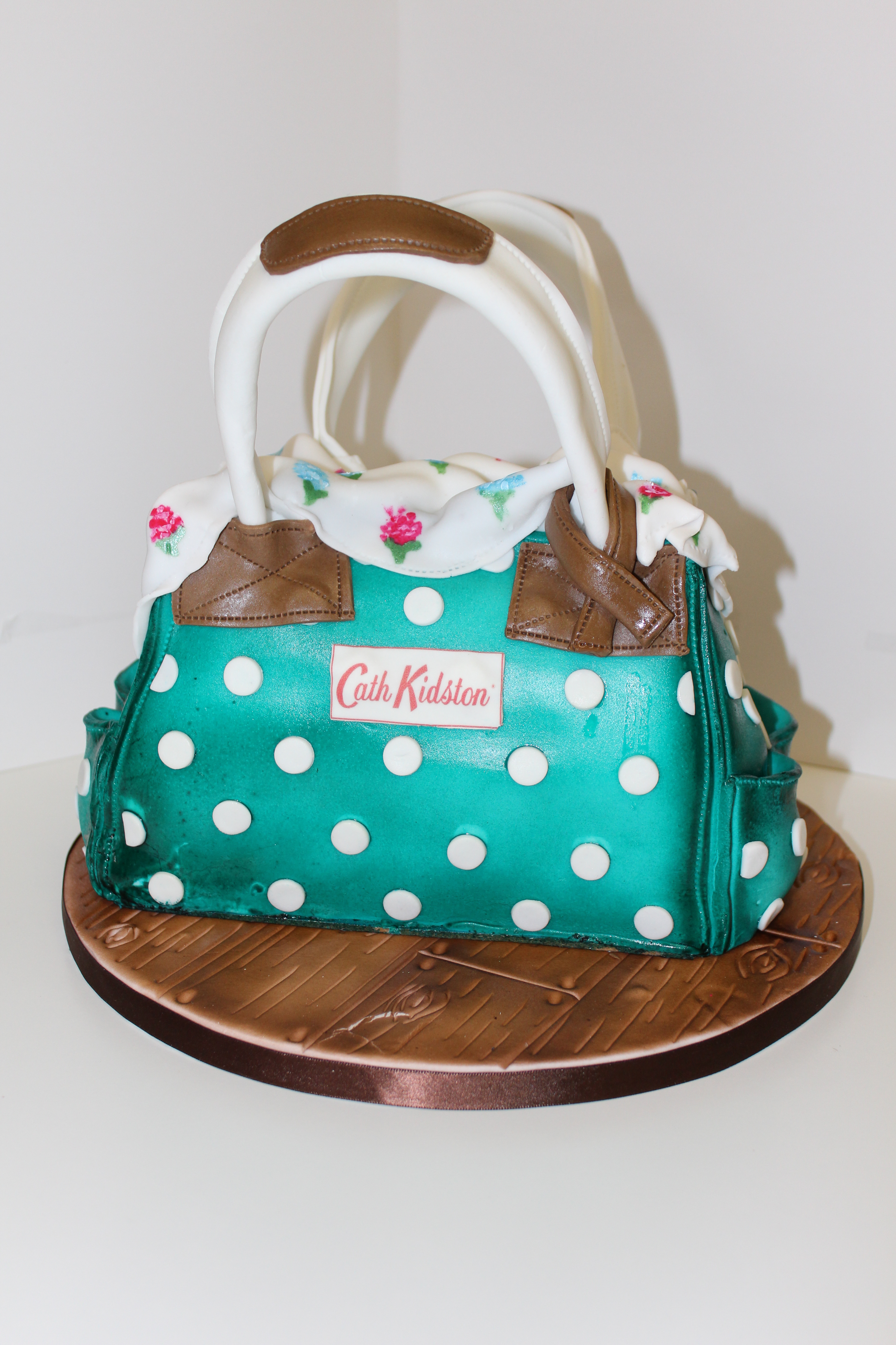 Shoe and Bag Cake - Amazing Cake Ideas